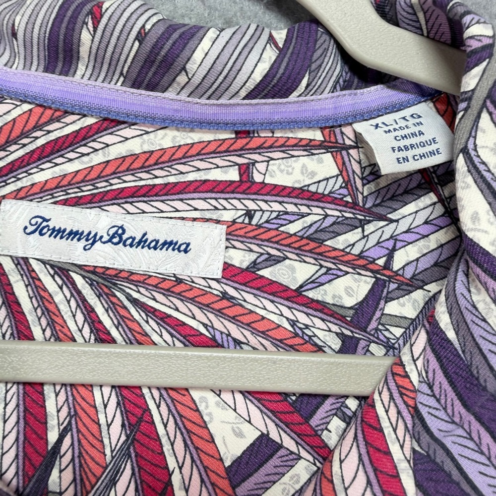 Tommy Bahama IslandZone Mens XL Silk Blend Palm Leaf Print Camp Shirt Purple Red - Picture 7 of 8